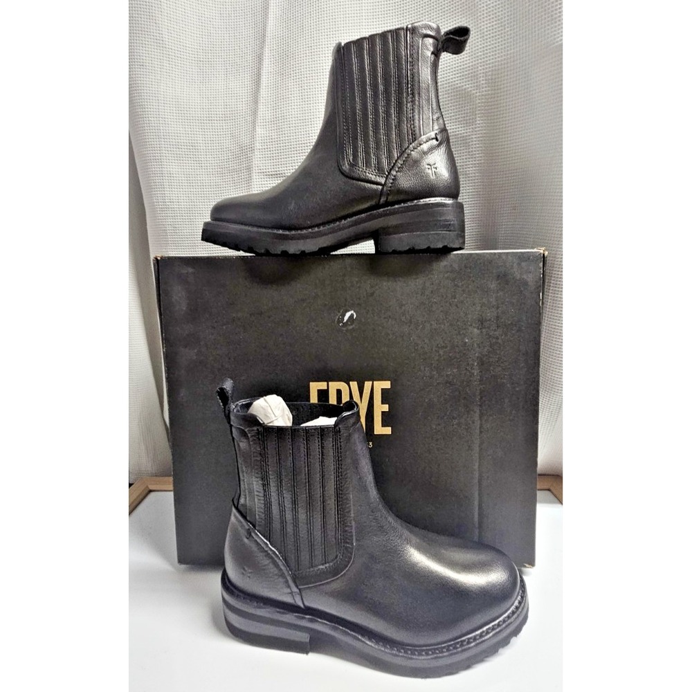 FRYE Women's Ella Moto Chelsea Boot leather upper pull on Black 5.5 M US